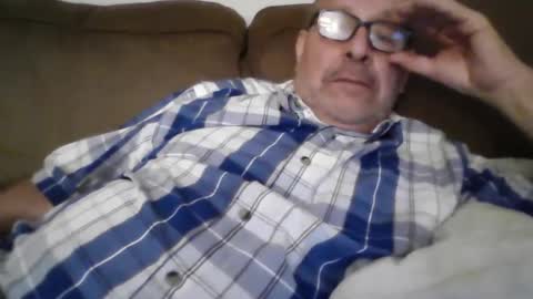 Snapshot of kfries chatting on 09.26.25 Kent online show from 09.26.25