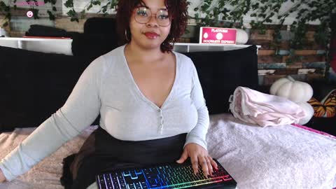 Snapshot of khayaparker chatting on 12.28.24 Khaya online show from 12.28.24