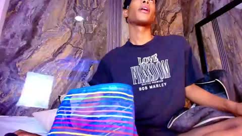 Snapshot of khler_angelis chatting on 10.22.25 khler_angelis online show from 10.22.25