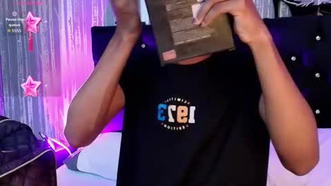 Snapshot of khler_angelis chatting on 11.12.25 khler_angelis online show from 11.12.25