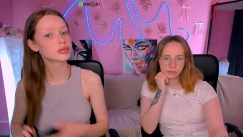 Snapshot of khloebeauty chatting on 05.24.26 khloebeauty online show from 05.24.26