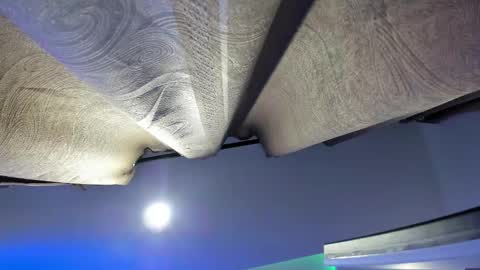 Snapshot of kiana_cream chatting on 11.12.25 N M online show from 11.12.25