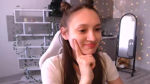 Kiana online show from 05.17.26