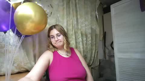 kianna_dior_ online show from 02.08.25