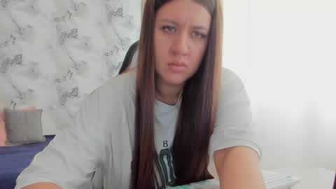 kianna_dior_ online show from 07.04.26