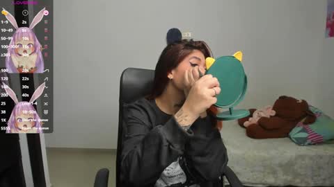 Evelyn online show from 01.11.25