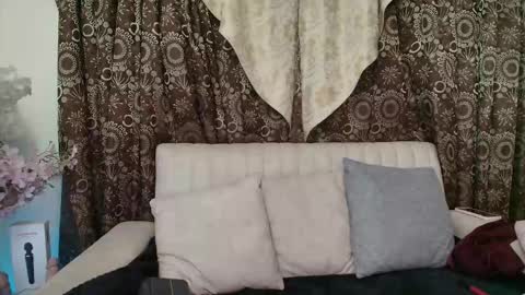 Valery online show from 12.17.25