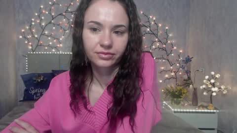 Snapshot of kiaracriegs chatting on 04.19.26 Kara online show from 04.19.26