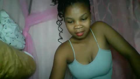 Snapshot of kiarah_69 chatting on 04.28.26 kiarah 69 online show from 04.28.26