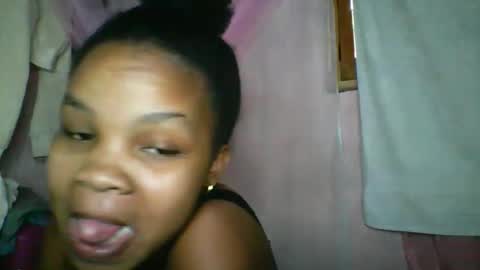 Snapshot of kiarah_69 chatting on 05.17.26 kiarah 69 online show from 05.17.26