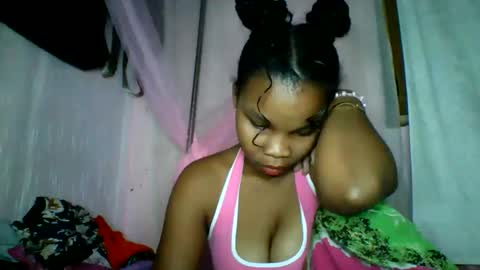 Snapshot of kiarah_69 chatting on 05.21.26 kiarah 69 online show from 05.21.26