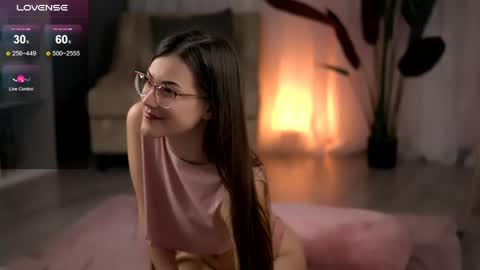 Snapshot of kiaravalez chatting on 05.18.26 KlaraValez online show from 05.18.26