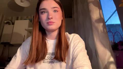 Ola my name is Lissa  Lets hit 10 Thumbs Up together   online show from 03.14.26