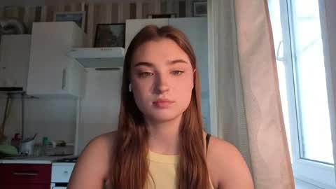 Snapshot of kierstentates chatting on 05.08.26 Ola my name is Lissa Lets hit 10 Thumbs Up together online show from 05.08.26