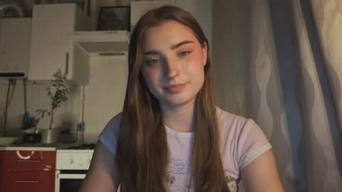 Snapshot of kierstentates chatting on 06.01.26 Ola my name is Lissa Lets hit 10 Thumbs Up together online show from 06.01.26