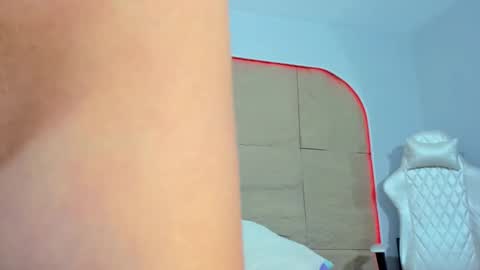 KIM COOPER online show from 03.12.25