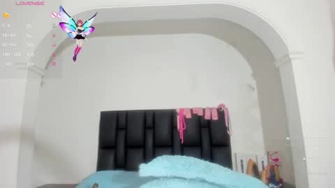 Snapshot of kiity_ebony chatting on 10.19.25 KIITY online show from 10.19.25