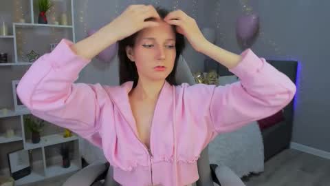 Kika online show from 02.20.26