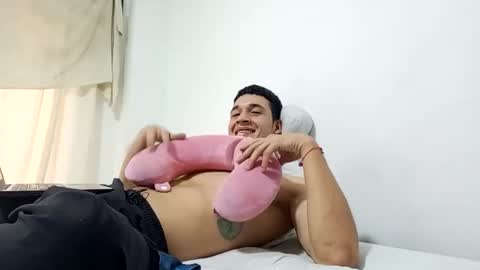 Snapshot of kikeortiz1808 chatting on 12.03.25 C e v o 1824 online show from 12.03.25