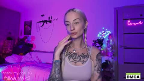 Kiki online show from 09.14.25