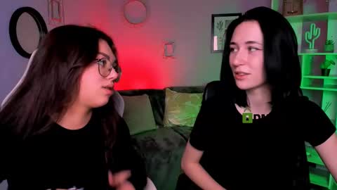 kiki_swan online show from 03.11.25