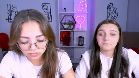 kiki_swan online show from 09.16.25