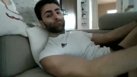 kikkus01 online show from 02.18.26