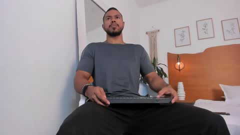Kilua Muscle guy online show from 05.23.26