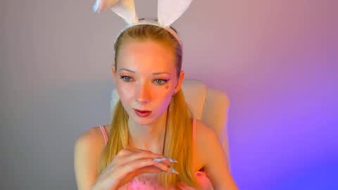 Snapshot of kim_boyd chatting on 03.11.25 kim_boyd online show from 03.11.25