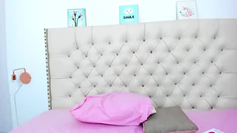 Snapshot of kim_eli chatting on 01.13.25 kim_eli online show from 01.13.25