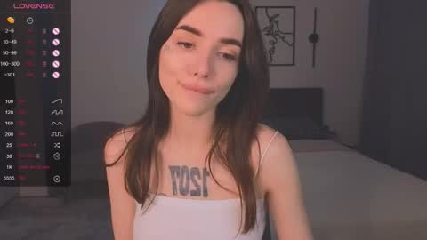 Snapshot of kim_lyn chatting on 09.24.25 KIM online show from 09.24.25