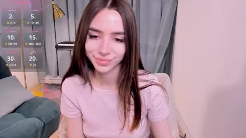 Snapshot of kim_lyn chatting on 10.03.25 KIM online show from 10.03.25