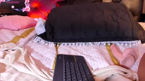 Kim Marquez online show from 03.03.25