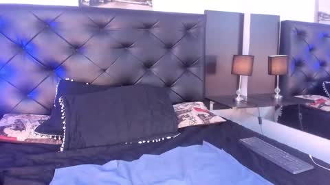 Kim Marquez online show from 11.29.25