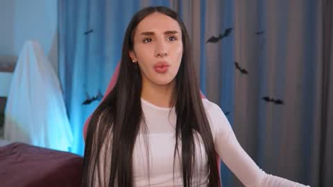 Kim Oberlin online show from 10.18.25