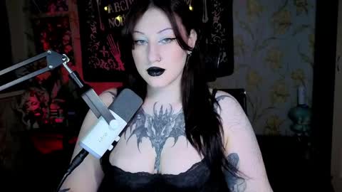 Hi Im Kimberly but u can call me Kim. Turn on ur sound i love to talk and moan online show from 05.18.26