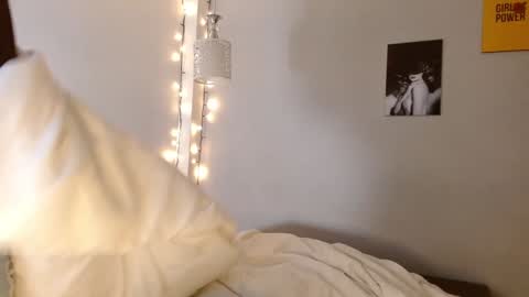 Kim  Yuk online show from 12.07.24