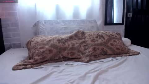 Kim  Yuk online show from 11.25.25