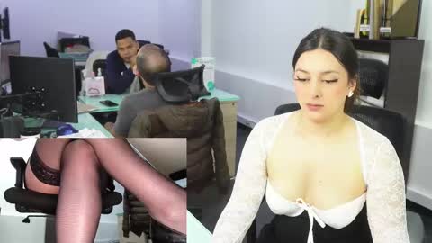 Kimberly 1200-1900 GMT-5 online show from 02.23.25