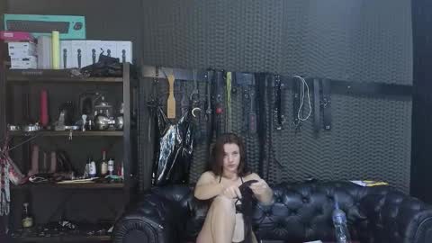  KIMBERLY SWAN  online show from 11.30.25