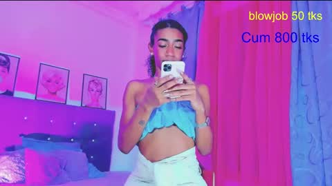 Snapshot of kimberly_thompsom chatting on 12.29.24 Your Queen KIM online show from 12.29.24