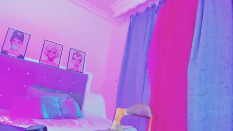 Snapshot of kimberly_thompsom chatting on 02.12.25 Your Queen KIM online show from 02.12.25