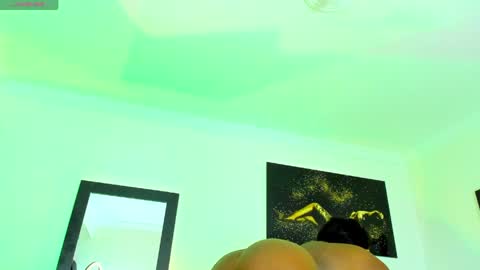 Snapshot of kimberlybanks2 chatting on 04.20.26 Kimberly Banks online show from 04.20.26