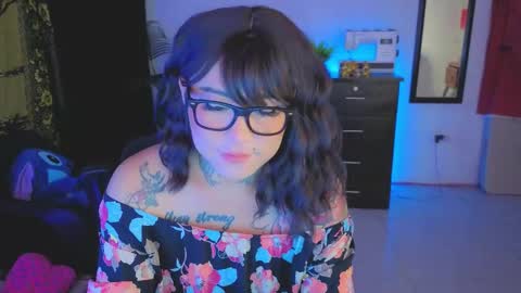 Kimberly Polizzi     online show from 09.16.25