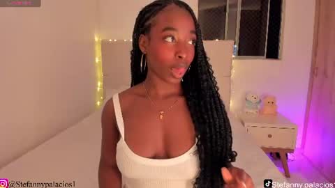 Snapshot of kimberlylenox chatting on 06.17.26 Queen Kim online show from 06.17.26