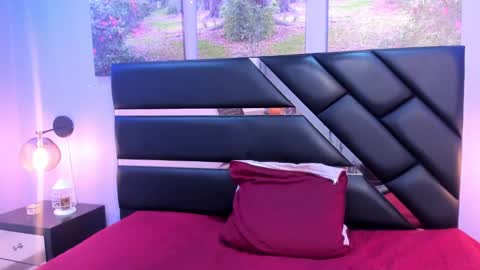 Kimberly Villalobos online show from 03.06.25