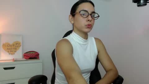Snapshot of kimcandy_ chatting on 05.15.26 CAMI online show from 05.15.26