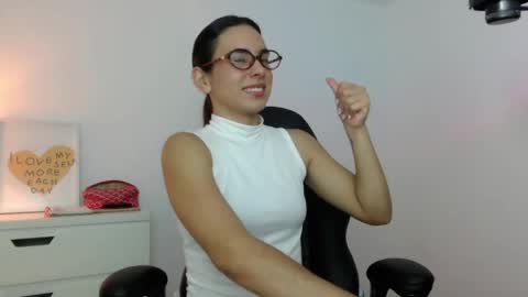 Snapshot of kimcandy_ chatting on 05.15.26 CAMI online show from 05.15.26