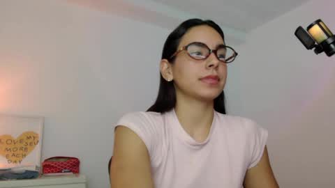 Snapshot of kimcandy_ chatting on 05.30.26 CAMI online show from 05.30.26