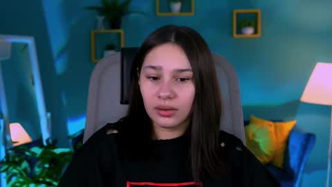 Snapshot of kimclarks chatting on 11.09.25 kimclarks online show from 11.09.25